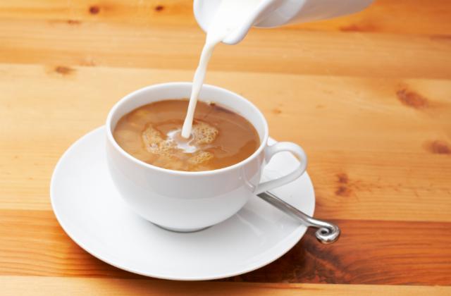 Fotografie - káva Nescafé crema 250 ml s mliekom