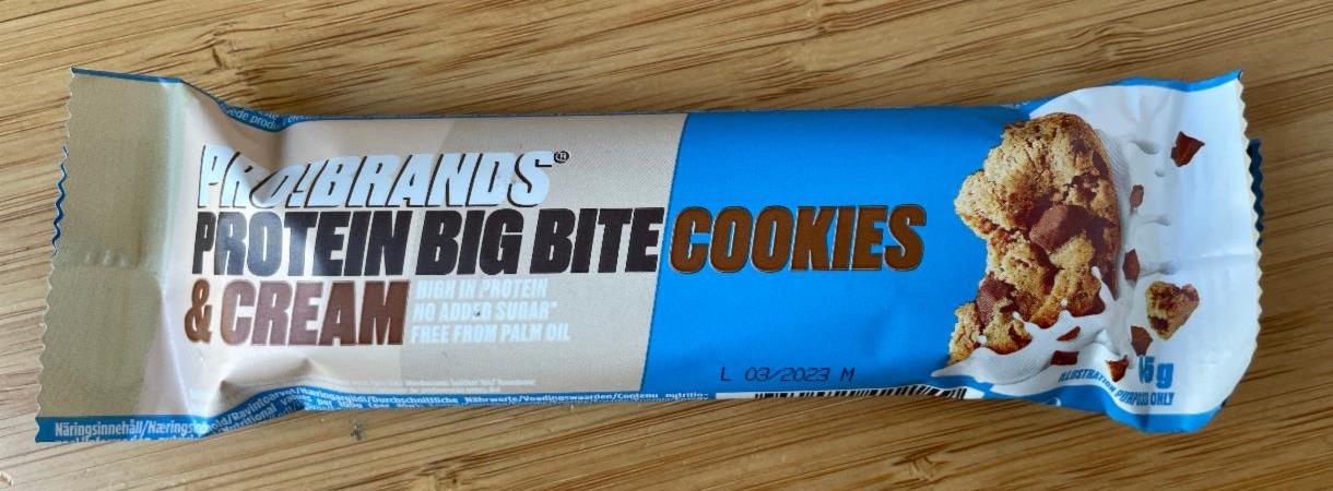 Fotografie - Protein Big Bite Cookies & cream Pro!brands