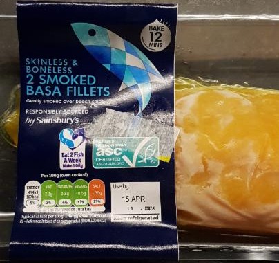 Fotografie - 2 Smoked Basa Fillets by Sainsbury's