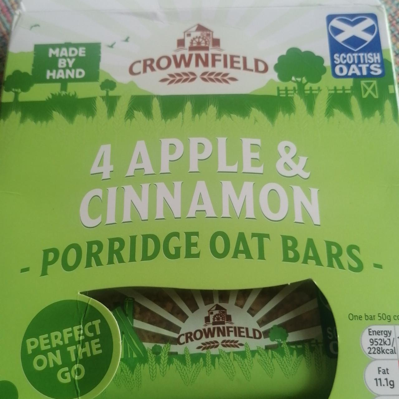 Fotografie - Apple & Cinnamon Porridge oat bars Crownfield