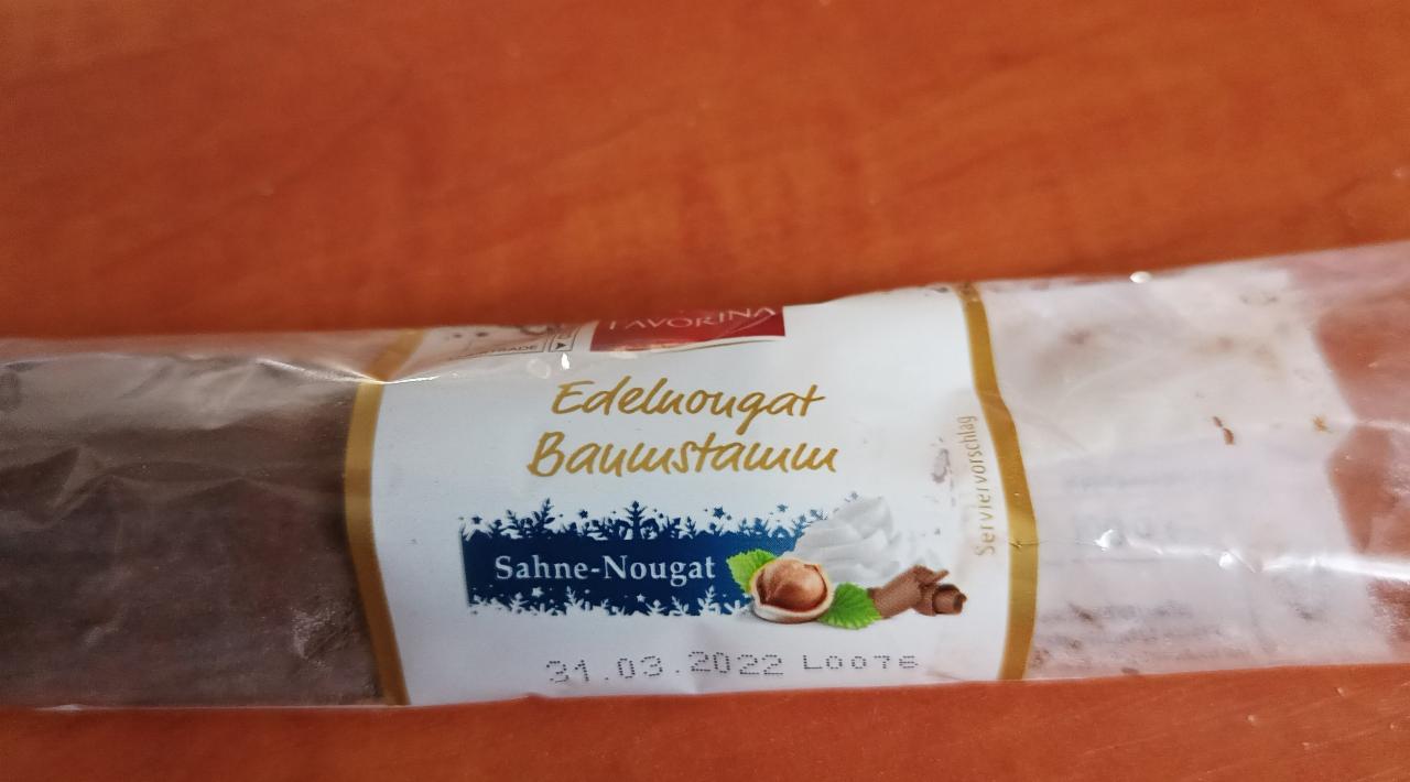 Fotografie - Favorina Edelnougat Baumstamm Sahne-Nougat