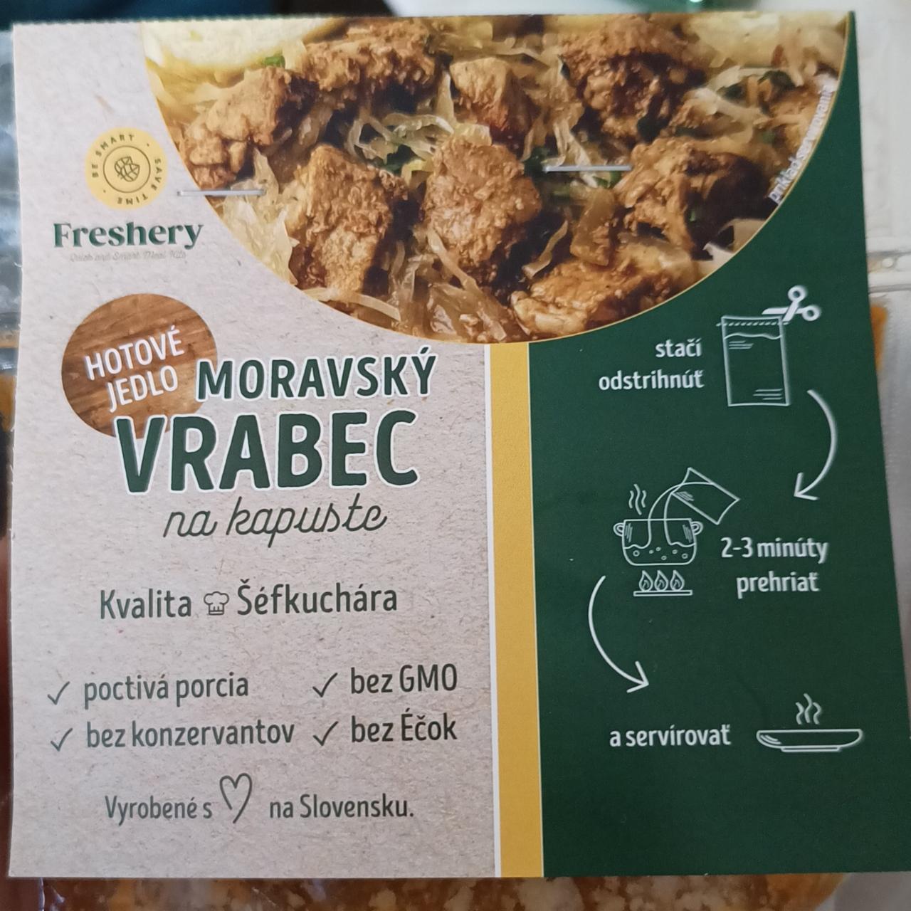 Fotografie - Moravský vrabec na kapuste Freshery