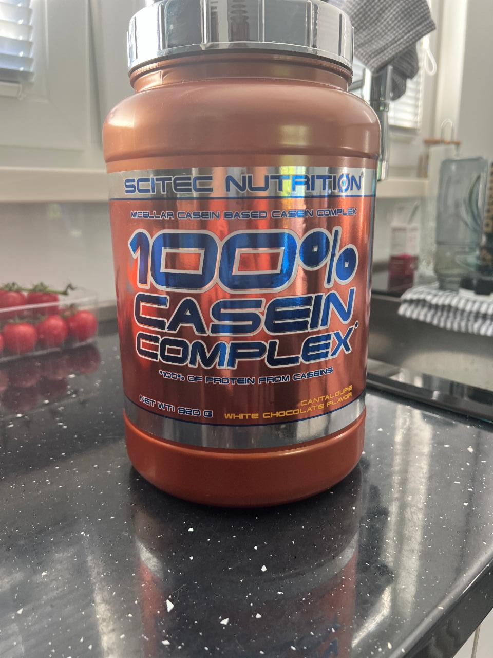 Fotografie - Scitec Casein 100%. zlty melon biela cokolada