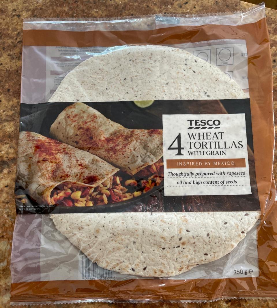 Fotografie - 4 Wheat Tortillas with grain Tesco