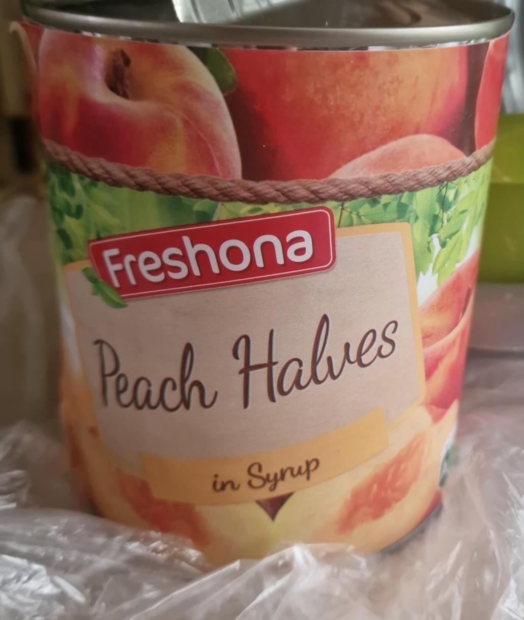 Fotografie - Peach Halves in Syrup Freshona
