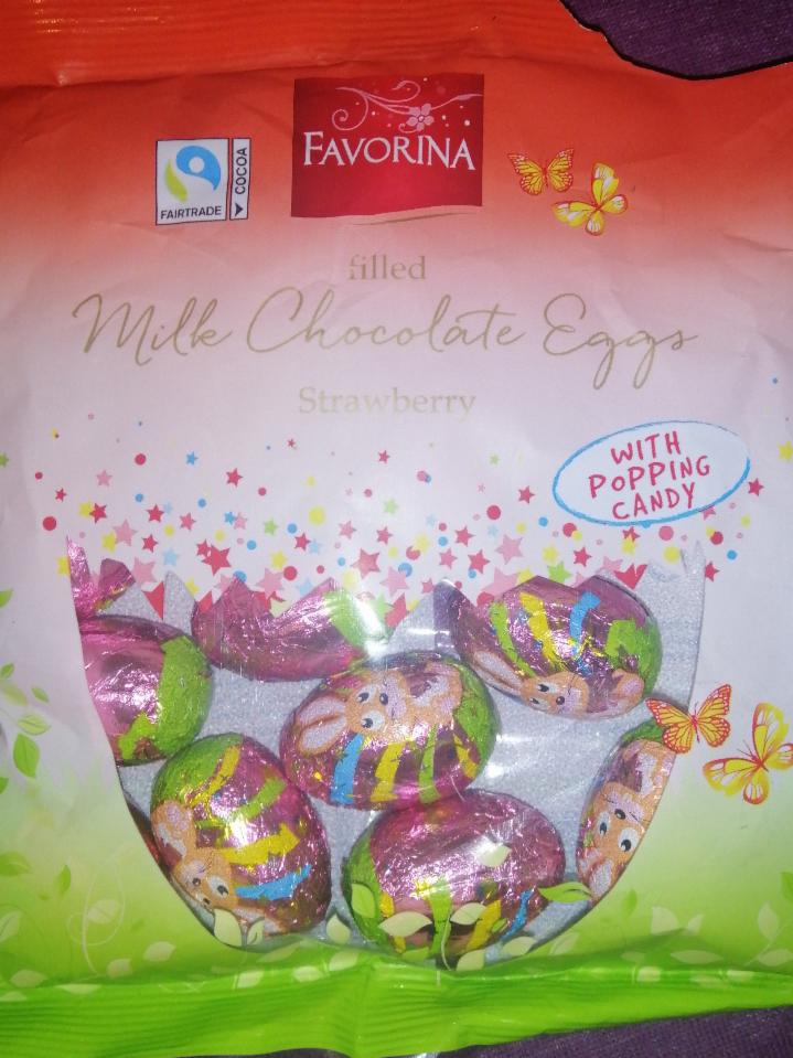 Fotografie - Favorina filled Milk Chocolate Eggs Strawberry