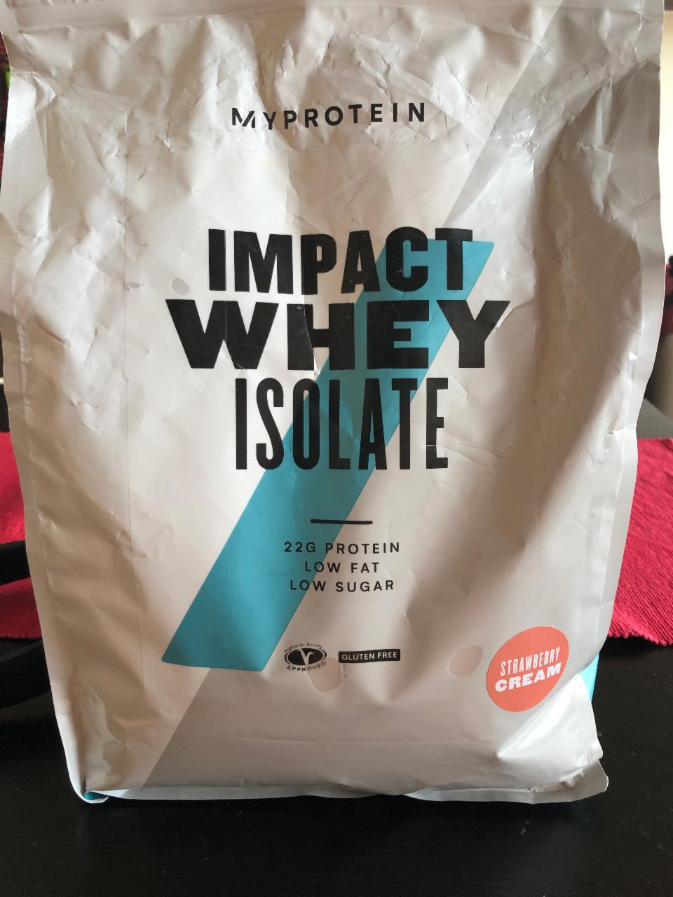 Fotografie - Impact Whey Isolate Strawberry cream MyProtein