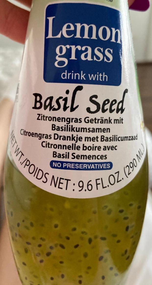 Fotografie - Lemon grass drink with Basil seed
