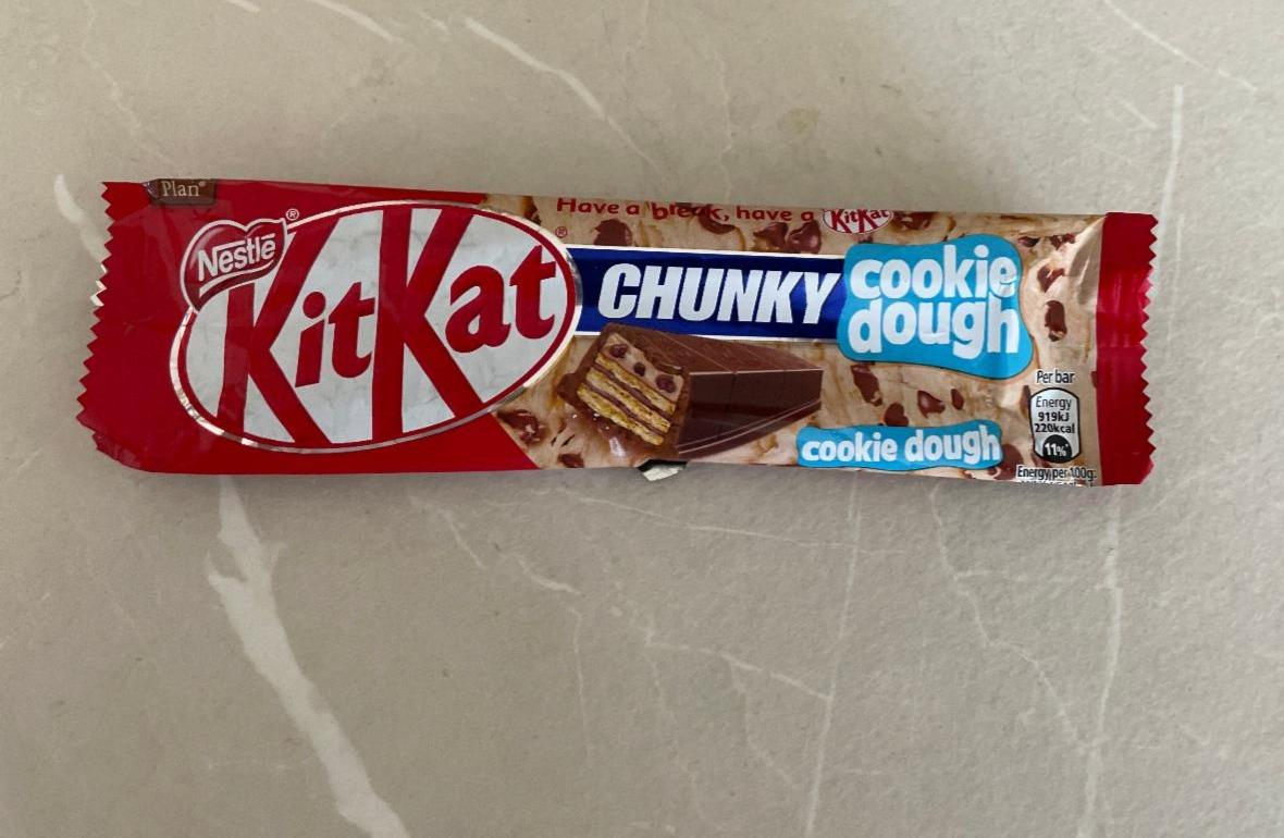 Fotografie - kitkat chunky cookie dough