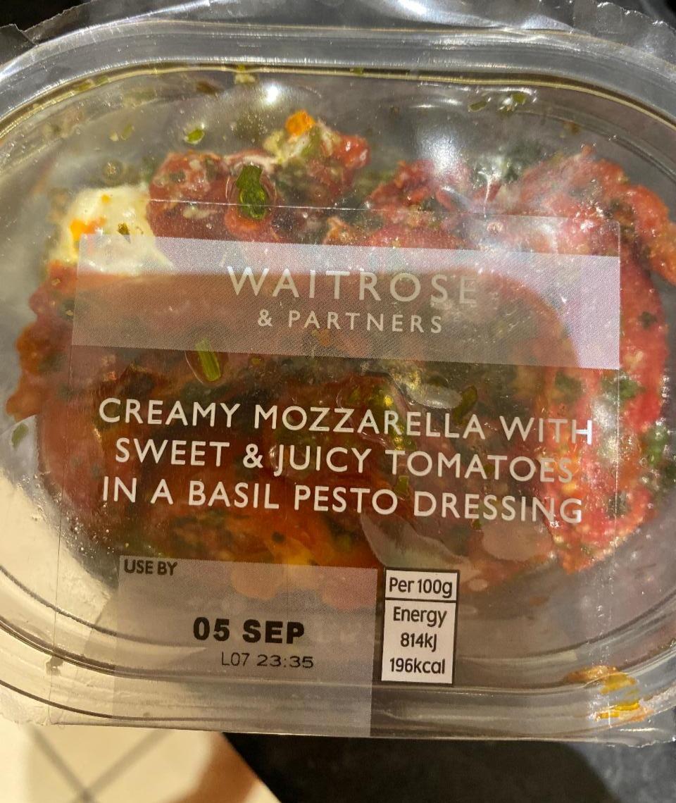 Fotografie - Creamy mozzarella with sweet & juicy tomatoes Waitrose & partners