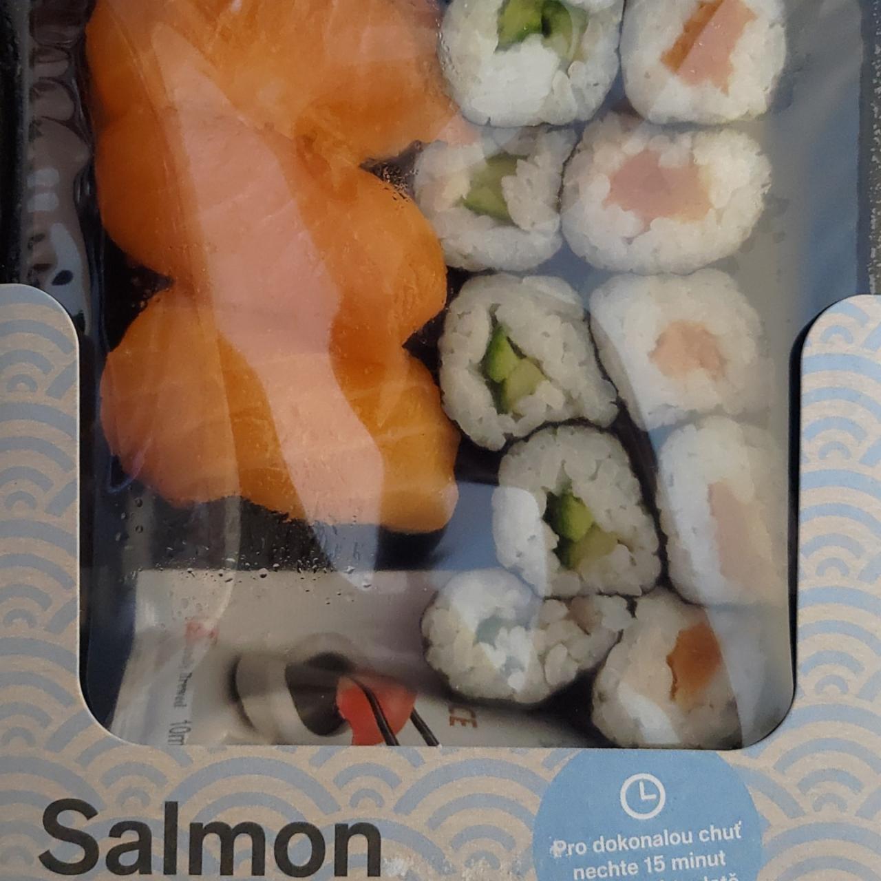 Fotografie - Salmon cucumber Sushi Time