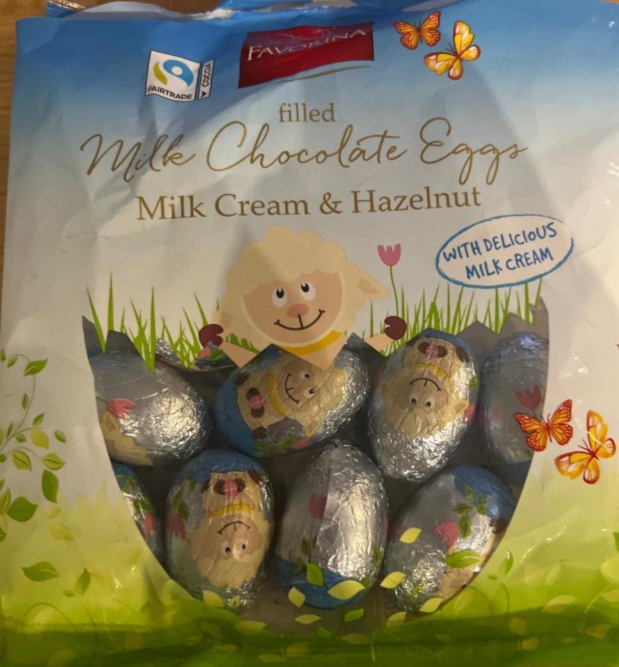 Fotografie - Milk Chocolate Eggs Milk Cream & Hazelnut Favorina