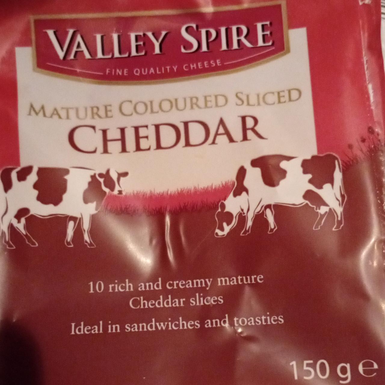 Fotografie - Mature Coloured Sliced Cheddar Valley Spire