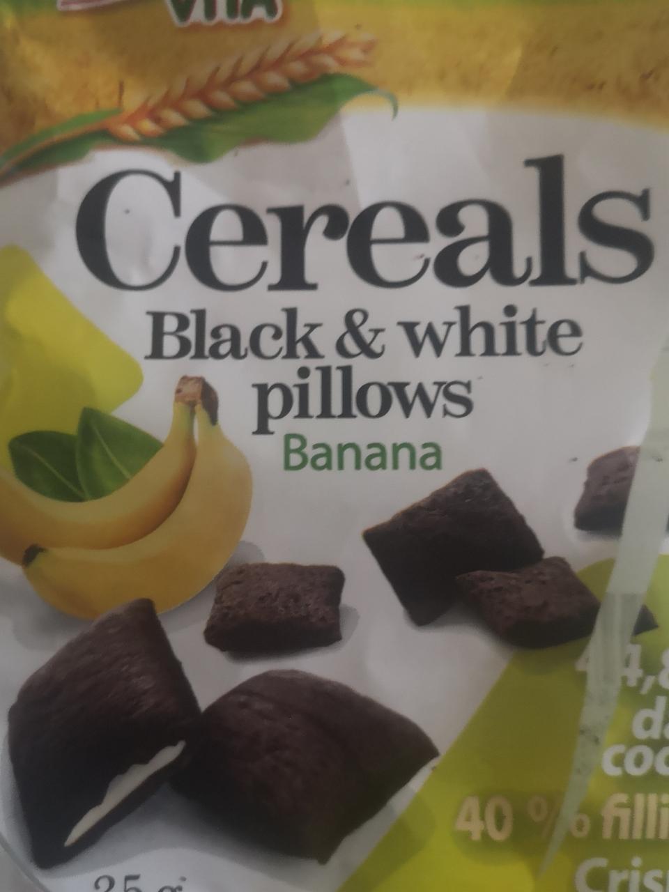 Fotografie - Cereals black & white pillows banana