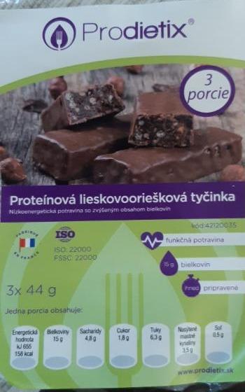 Fotografie - proteinova lieskovo-orieskova tycinka prodietix