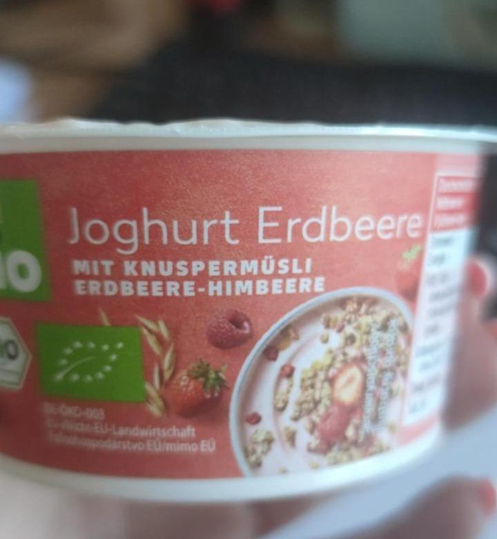Fotografie - Joghurt Erdbeere mit knuspermüsli