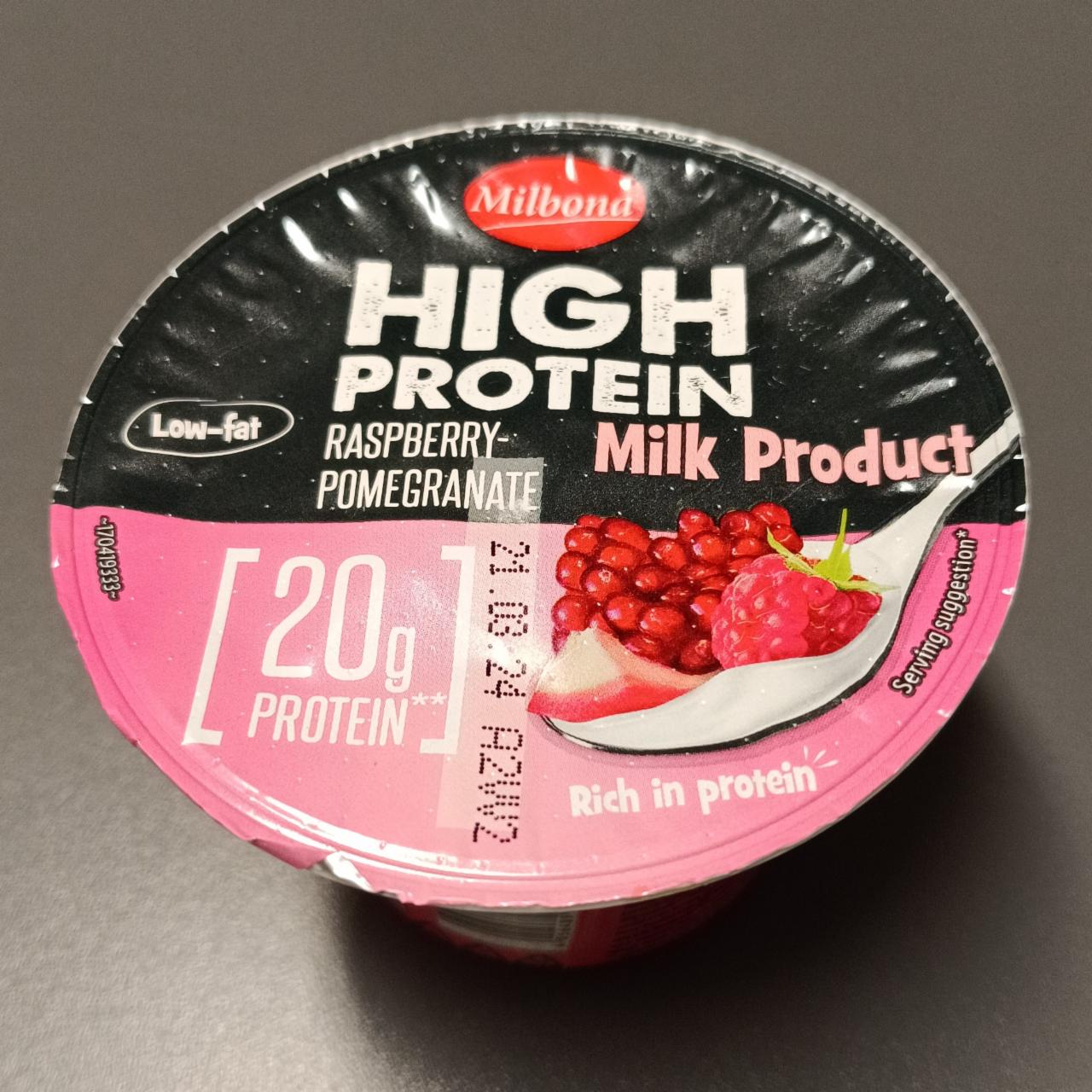 Fotografie - High Protein Milk product Raspberry Pomegranate