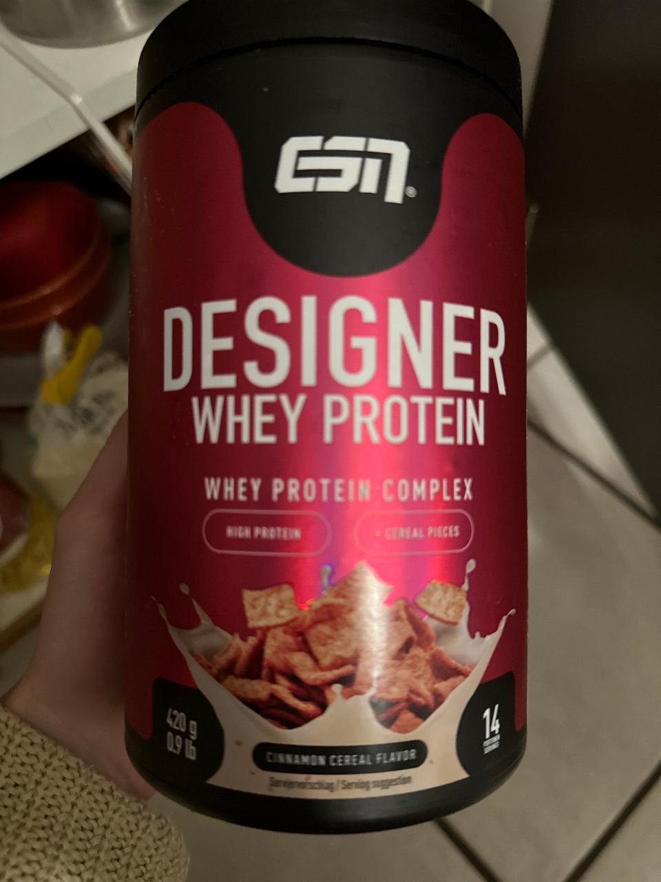 Fotografie - Designer whey protein Cinnamon cereal ESN