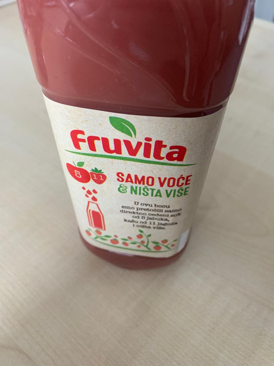 Fotografie - fruvita jahoda a jablko