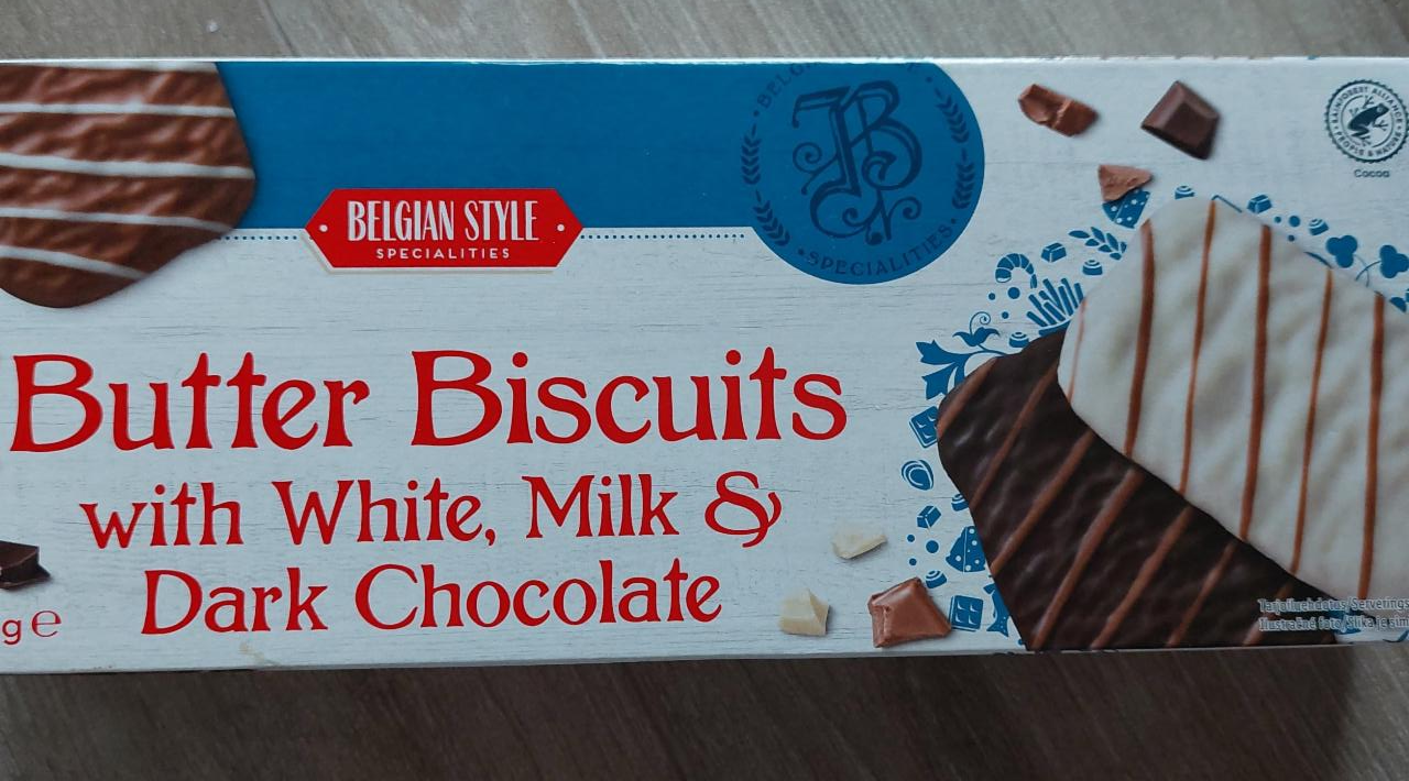 Fotografie - Butter Biscuits with White, Milk & Dark Chocolate