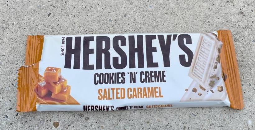 Fotografie - Cookies ‘n’ creme Salted caramel Hershey's