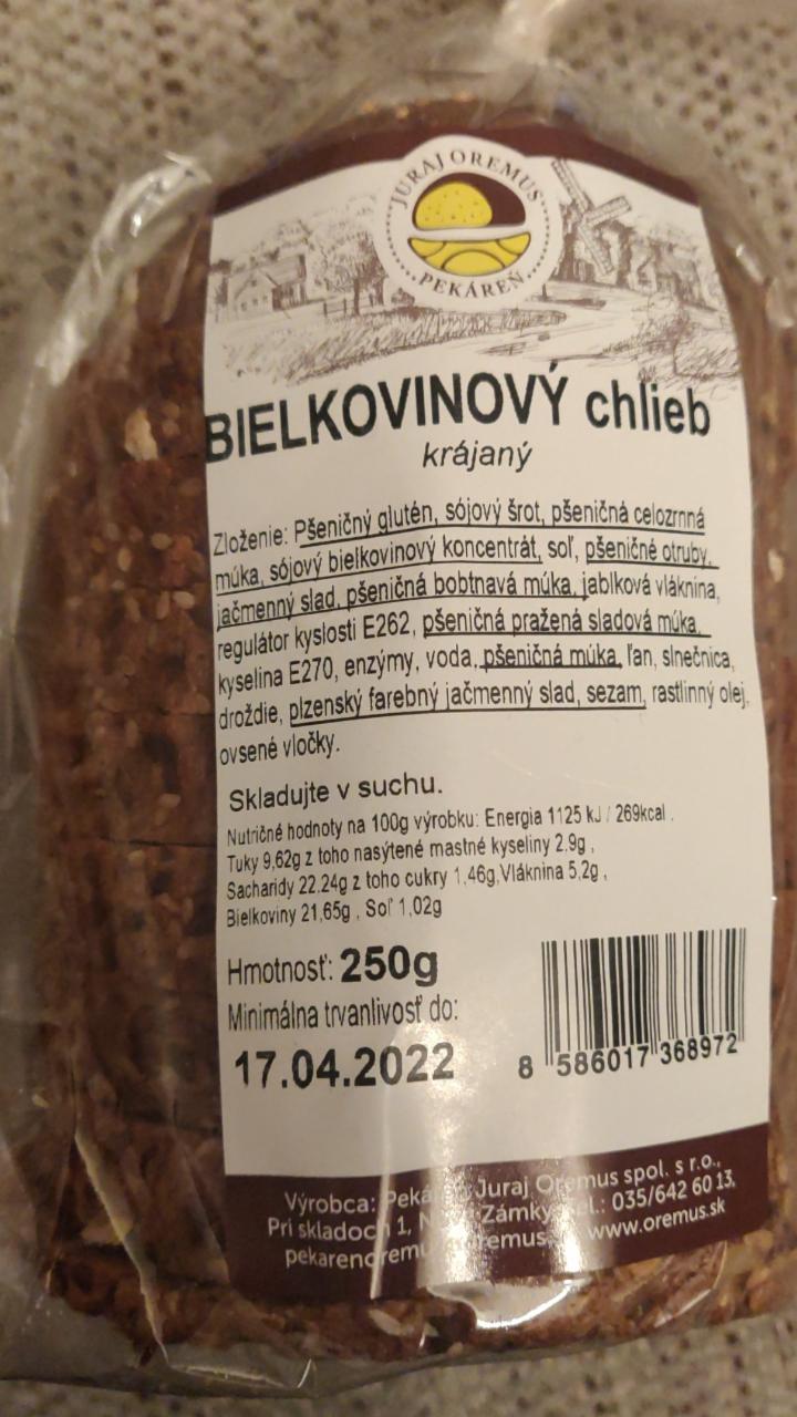 Fotografie - Bielkovinovy chlieb krajany Oremus