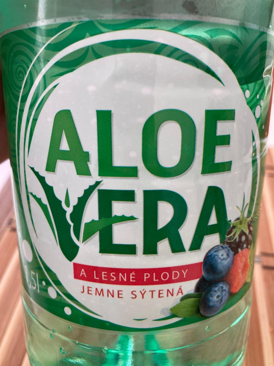 Fotografie - Aloe Vera a lesné plody Jemne sýtená Oravan