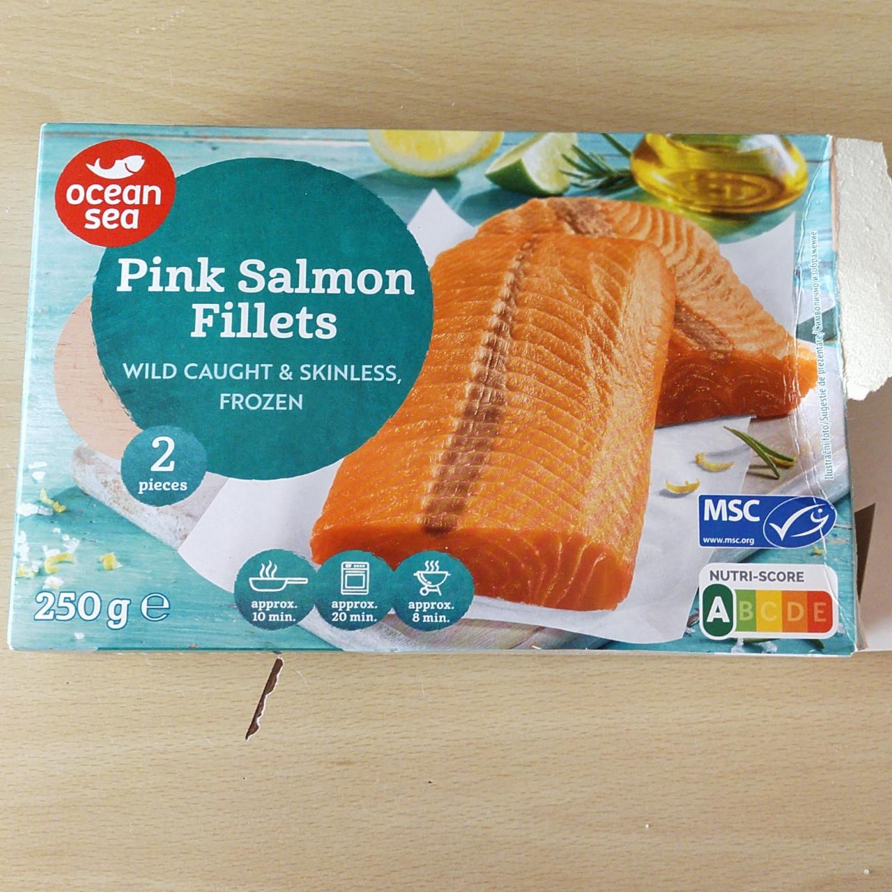 Fotografie - Pink salmon fillets Skinless Ocean Sea
