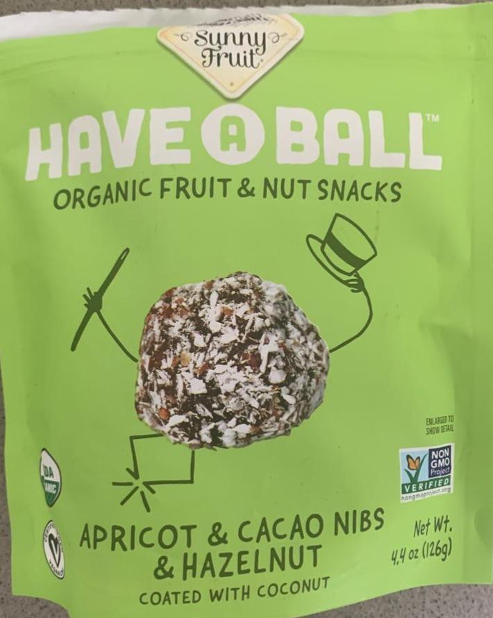 Fotografie - Have a ball organic fruit & nut snacks apricot & cacao nibs & hazelnut coated with coconut Sunny Fruit