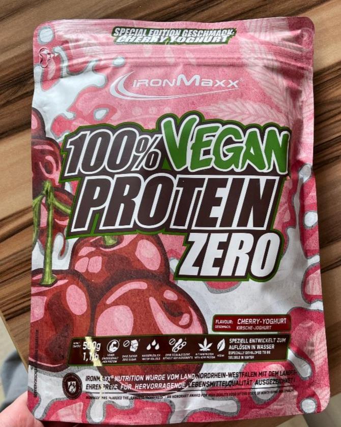 Fotografie - 100% vegan protein zero Cherry - yoghurt IronMaxx