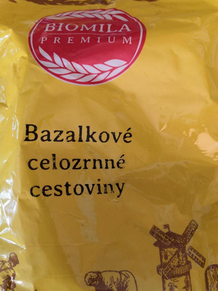 Fotografie - bazalkové celozrnné cestoviny