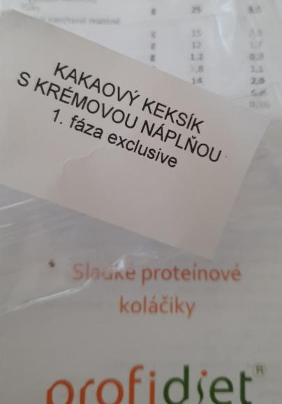 Fotografie - Kakaový keksík s krémovou náplňou 1.fáza