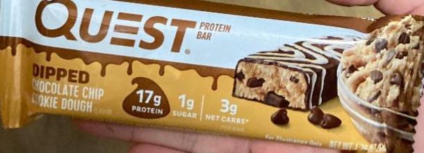 Fotografie - Protein bar dipped chocolate chip cookie dough Quest