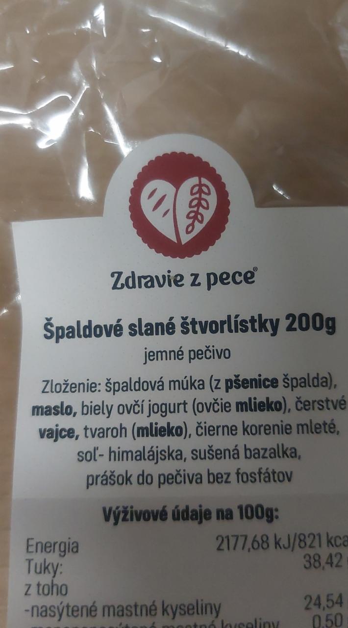 Fotografie - špaldové slané štvorlístky Zdravie z pece