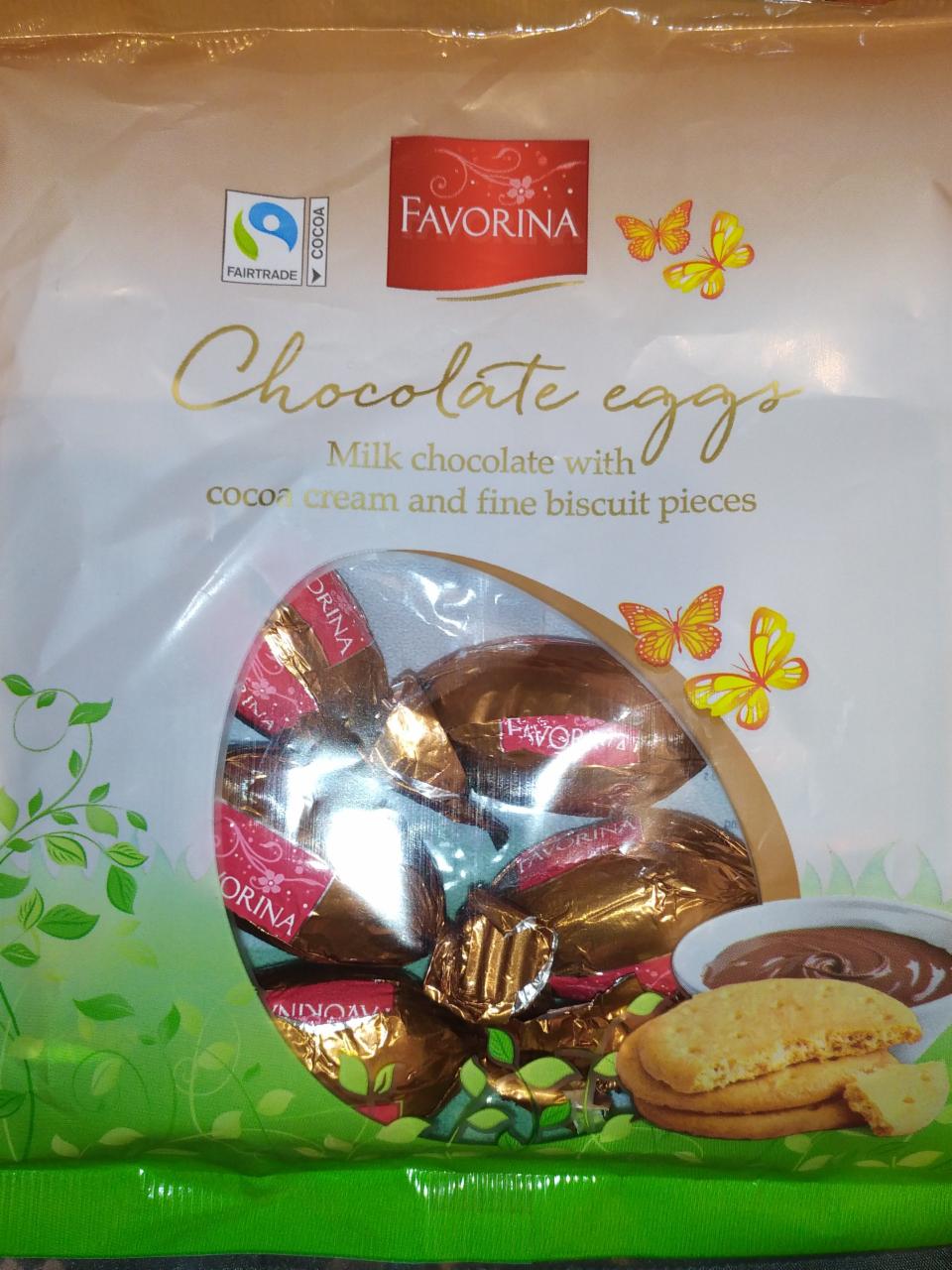 Fotografie - Chocolate eggs Milk chocolate with cocoa cream Favorina