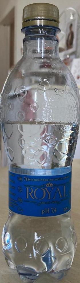 Fotografie - mineral water Royal