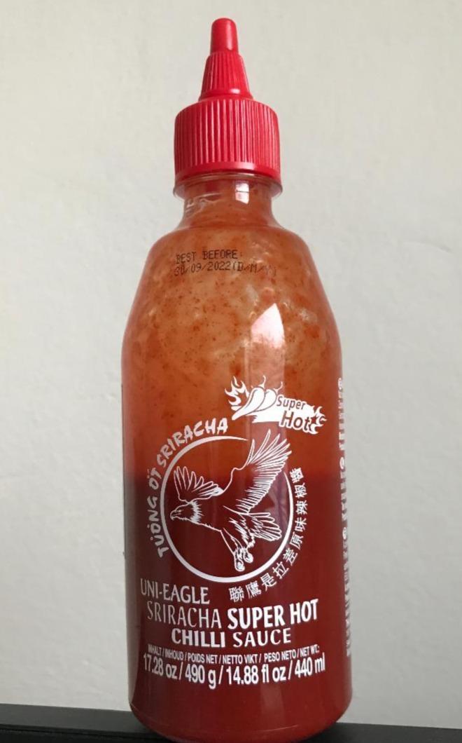 Fotografie - Uni-Eagle Sriracha Super Hot chilli sauce