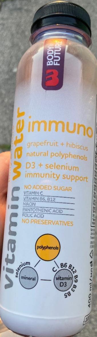 Fotografie - Vitamin Water Immuno grapefruit + hibiscus
