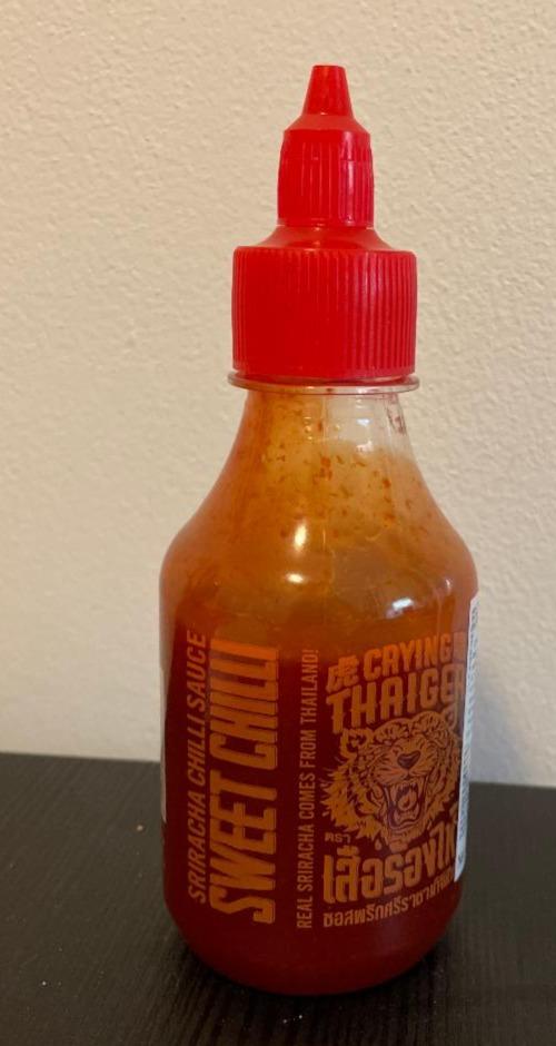 Fotografie - Sriracha Chilli Sauce Sweet Chilli Crying Thaiger