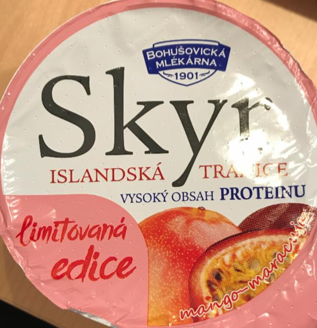 Fotografie - Skyr mango-maracuja Bohušovická mliekareň