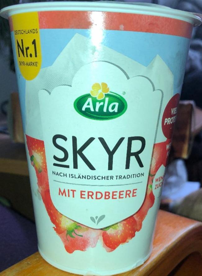 Fotografie - Skyr mit erdbeere Arla