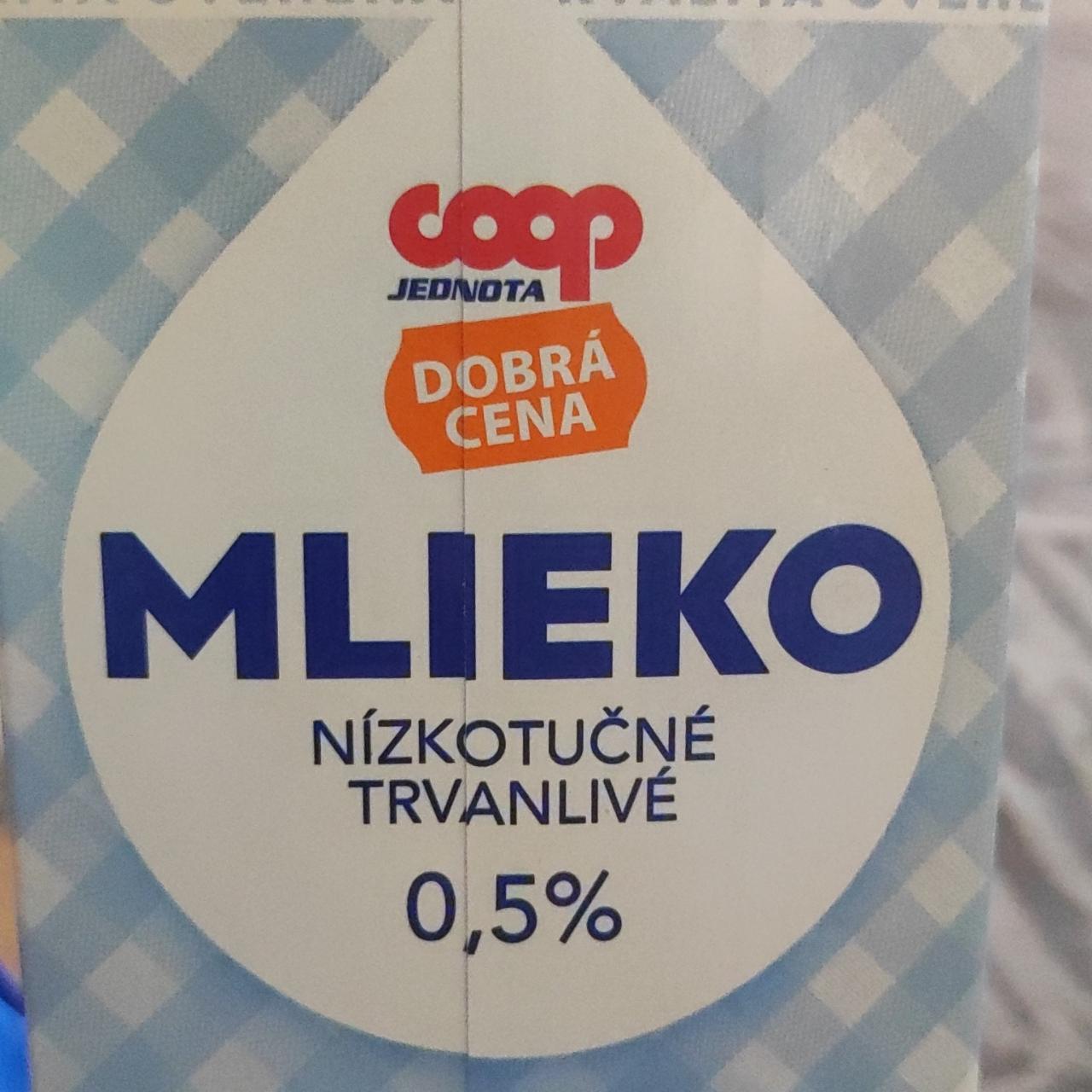 Fotografie - Mlieko nízkotučné trvanlivé 0,5% Coop Jednota Dobrá cena