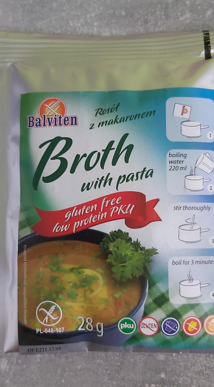 Fotografie - Balviten broth with pasta