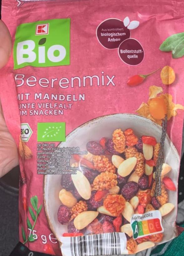 Fotografie - Beerenmix mit mandeln K-Bio