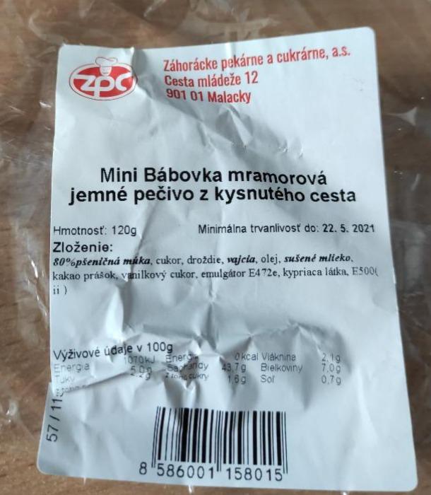 Fotografie - Mini bábovka mramorová jemné pečivo z kysnutého cesta