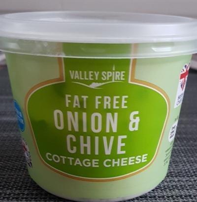 Fotografie - Cottage Cheese Fat Free Onion & Chive Valley Spire