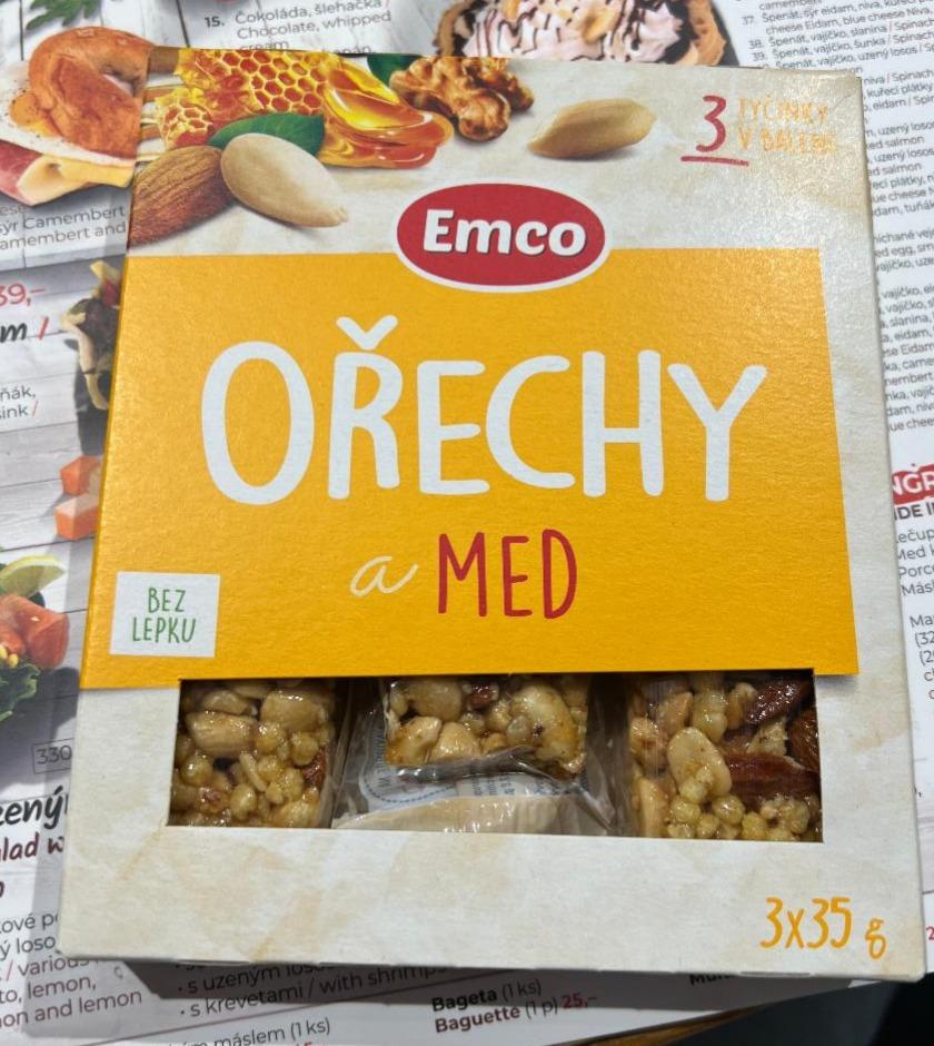 Fotografie - orechy s medom Emco