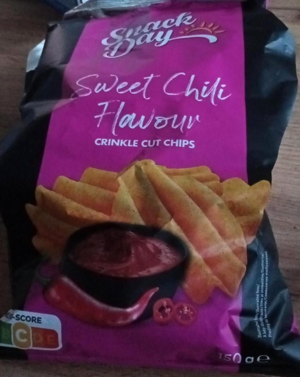 Fotografie - Sweet Chili Flavour Crinkle Cut Chips Snack Day