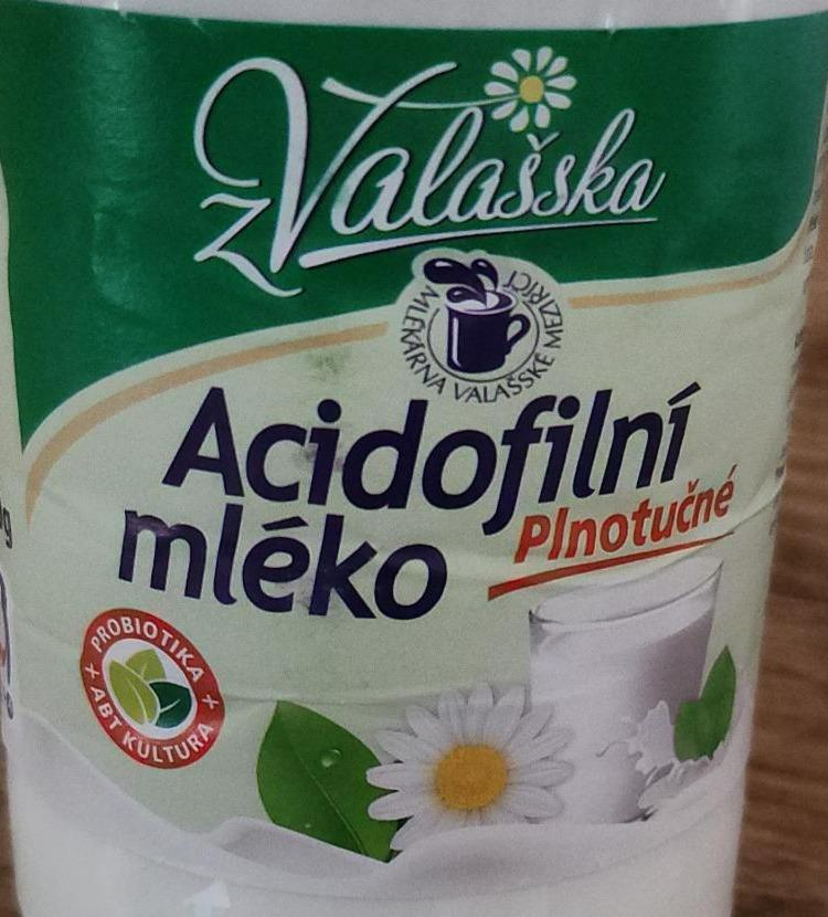 Fotografie - acidofilné mlieko z Valašska plnotučné