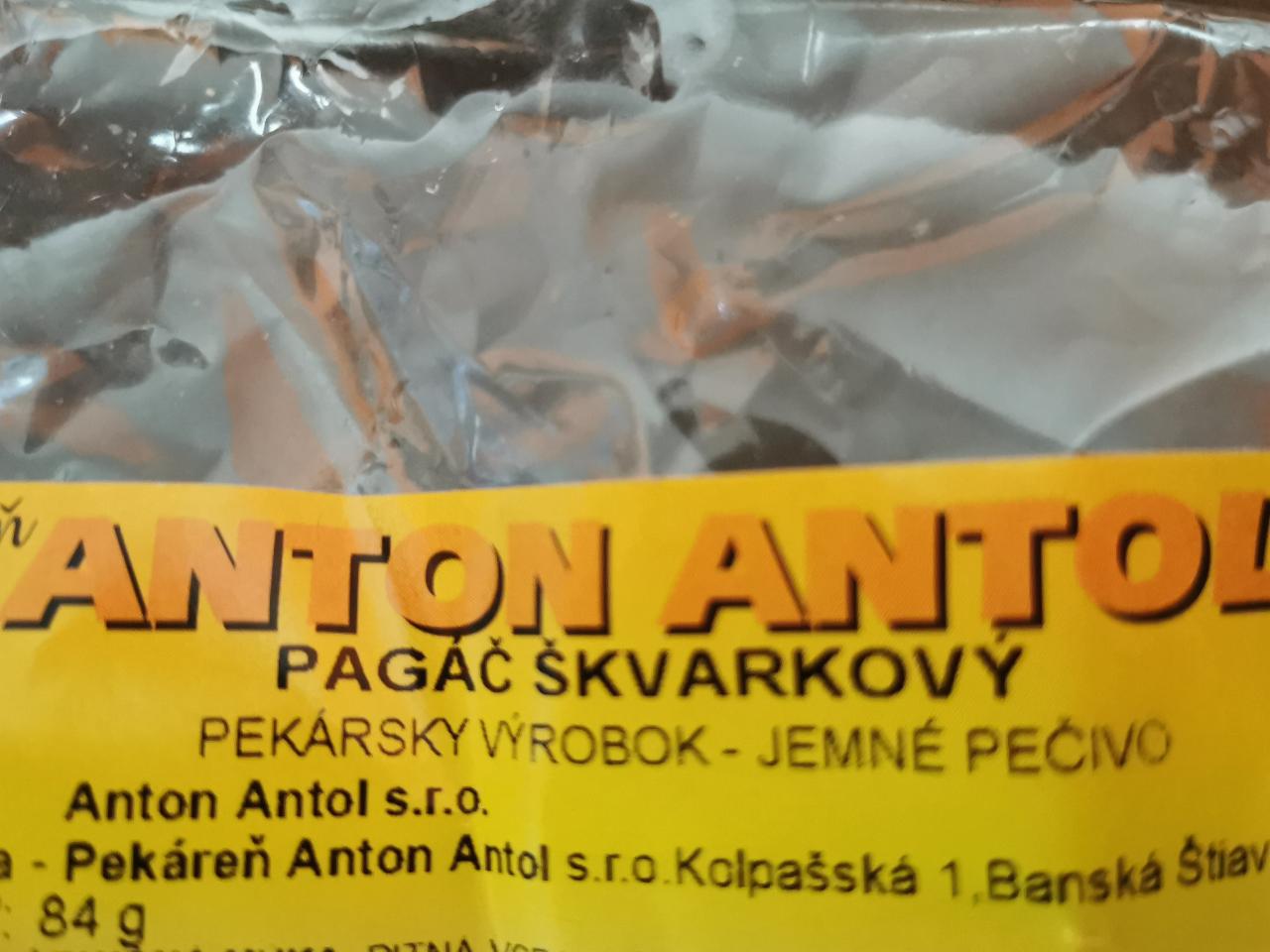 Fotografie - Pagáč škvarkový Anton Antol